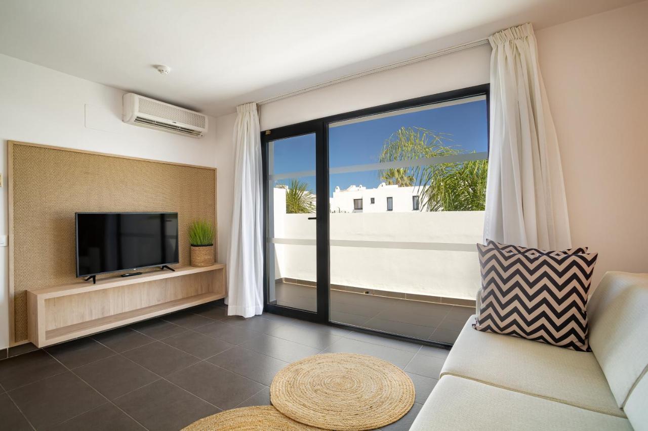 Apart-hotel Migjorn Ibiza & 4*
